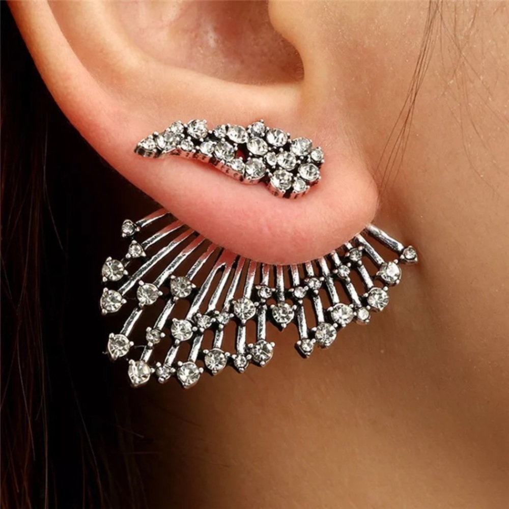⚜️[𝟯/$𝟮𝟴]⚜️Big Crystal Silver Gun Earrings New - Picture 6 of 15